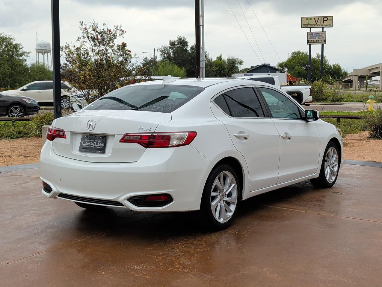 2017 Acura ILX Base
