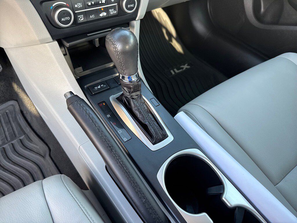 2017 Acura ILX w/AcuraWatch Plus Johnson City TN