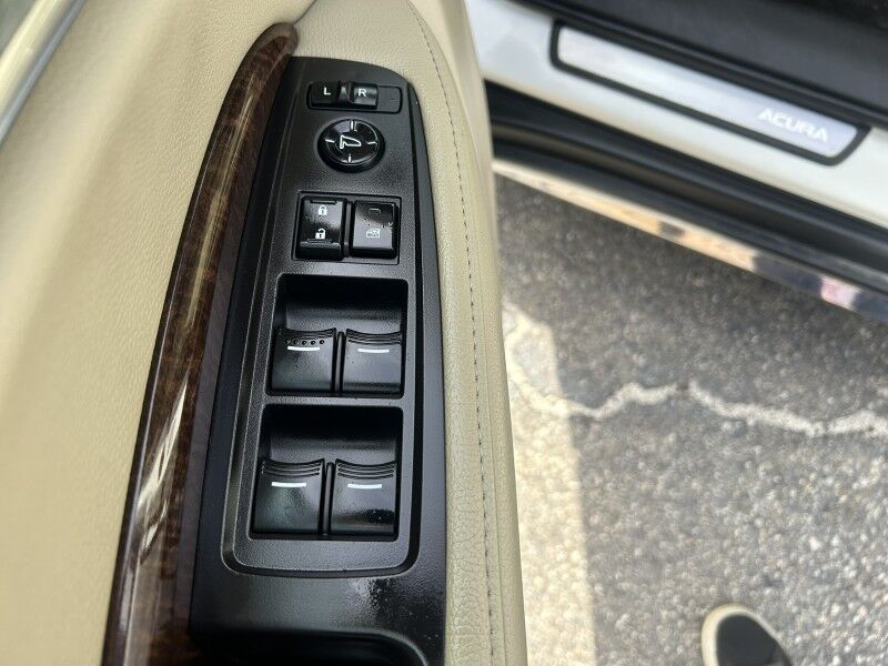 2017 Acura MDX - LOCAL TRADE IN - GOOD SERVICE HISTORY Whitinsville MA