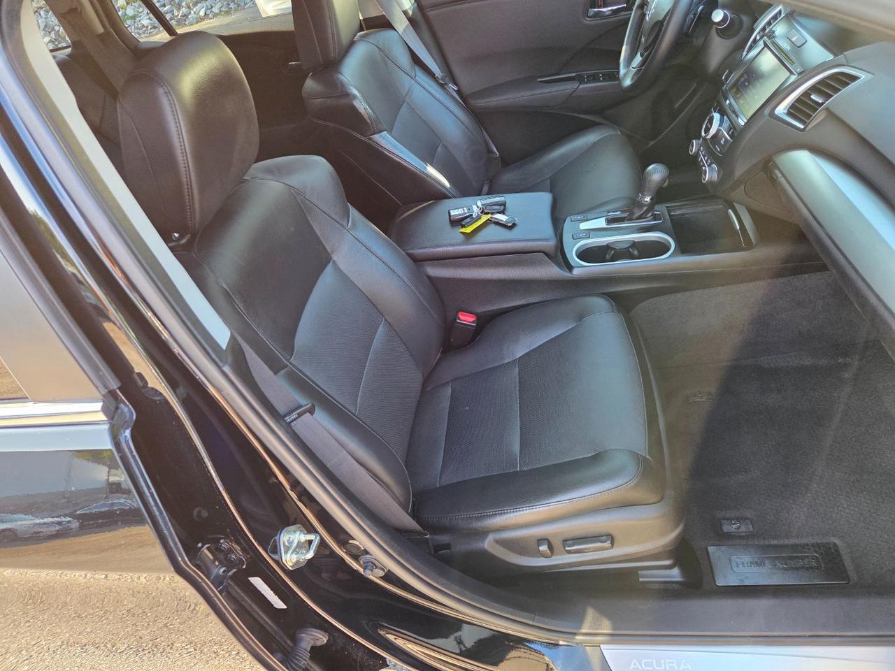 2017 Acura RDX w/Technology Package | w/Technology &amp; AcuraWatch Plus Packages Charlton MA
