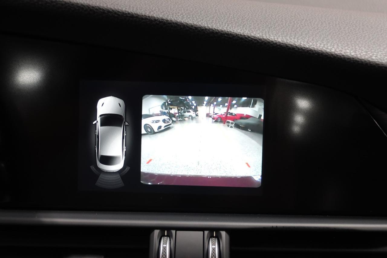 2017 Alfa Romeo Giulia w/Navigation 4dr Sedan Skokie IL