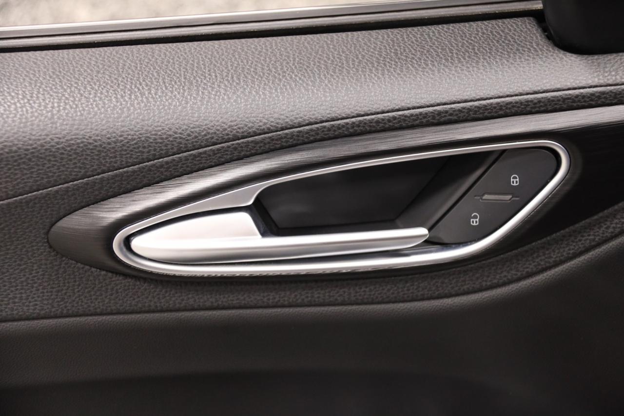 2017 Alfa Romeo Giulia w/Navigation 4dr Sedan Skokie IL