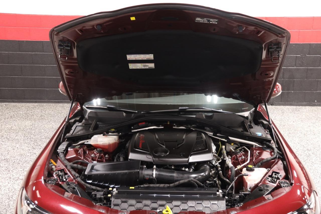 2017 Alfa Romeo Giulia w/Navigation 4dr Sedan Skokie IL