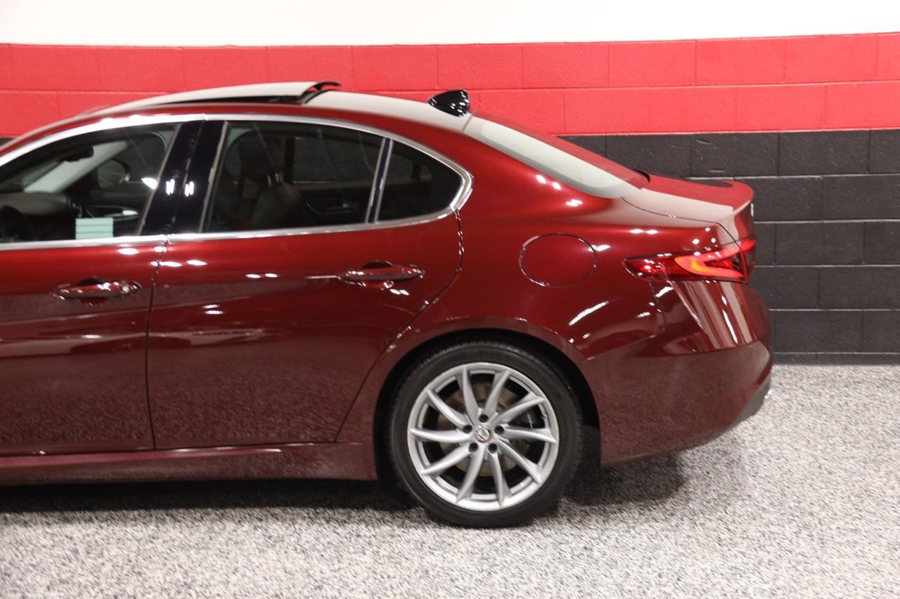 2017 Alfa Romeo Giulia w/Navigation 4dr Sedan Skokie IL