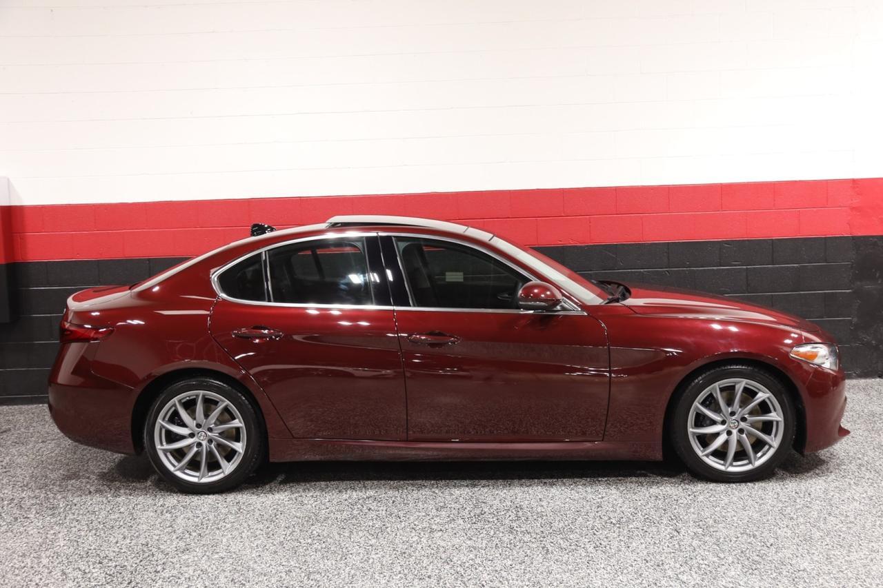 2017 Alfa Romeo Giulia w/Navigation 4dr Sedan Skokie IL