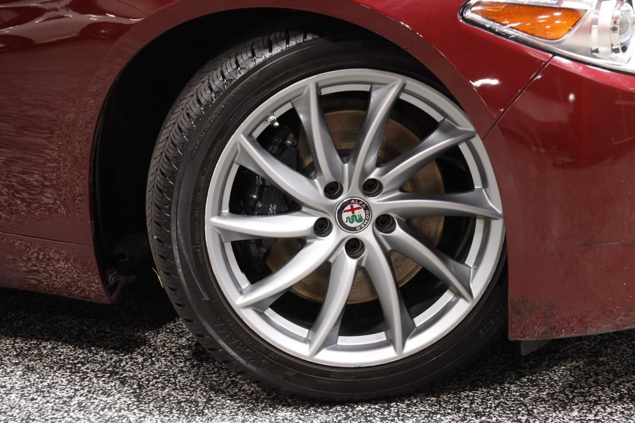 2017 Alfa Romeo Giulia w/Navigation 4dr Sedan Skokie IL