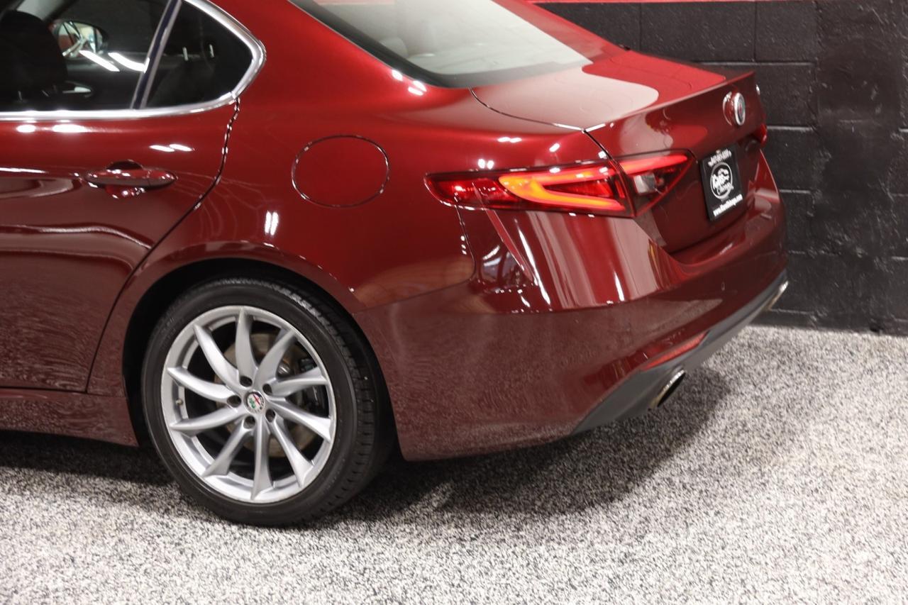 2017 Alfa Romeo Giulia w/Navigation 4dr Sedan Skokie IL