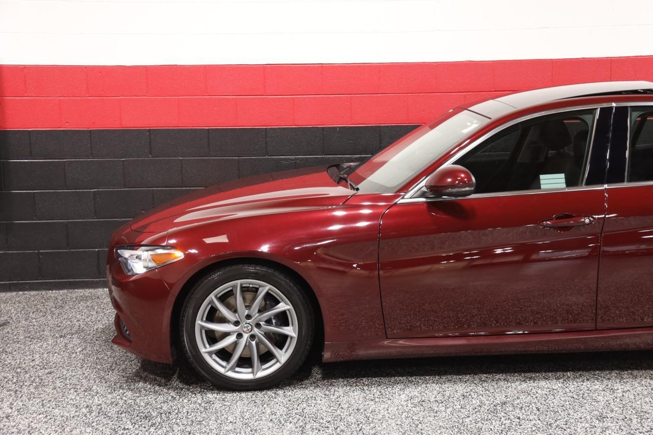 2017 Alfa Romeo Giulia w/Navigation 4dr Sedan Skokie IL