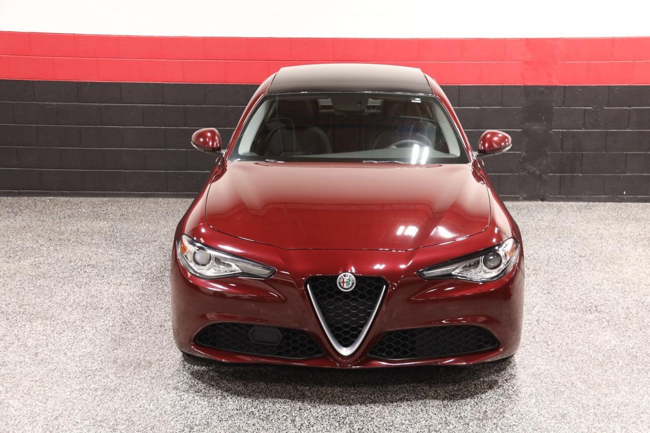2017 Alfa Romeo Giulia w/Navigation 4dr Sedan Skokie IL