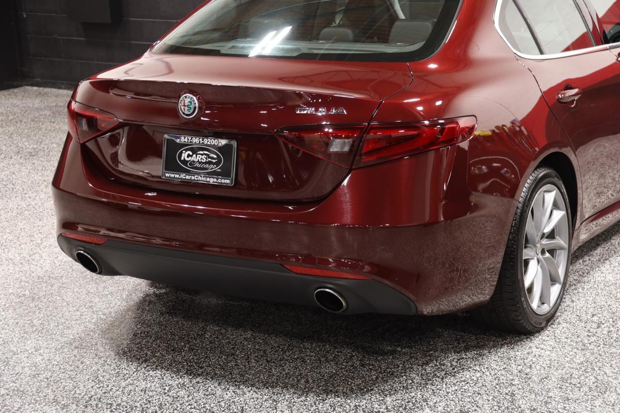 2017 Alfa Romeo Giulia w/Navigation 4dr Sedan Skokie IL