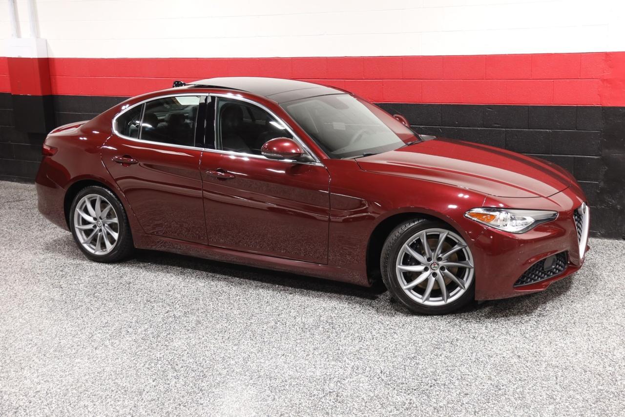 2017 Alfa Romeo Giulia w/Navigation 4dr Sedan