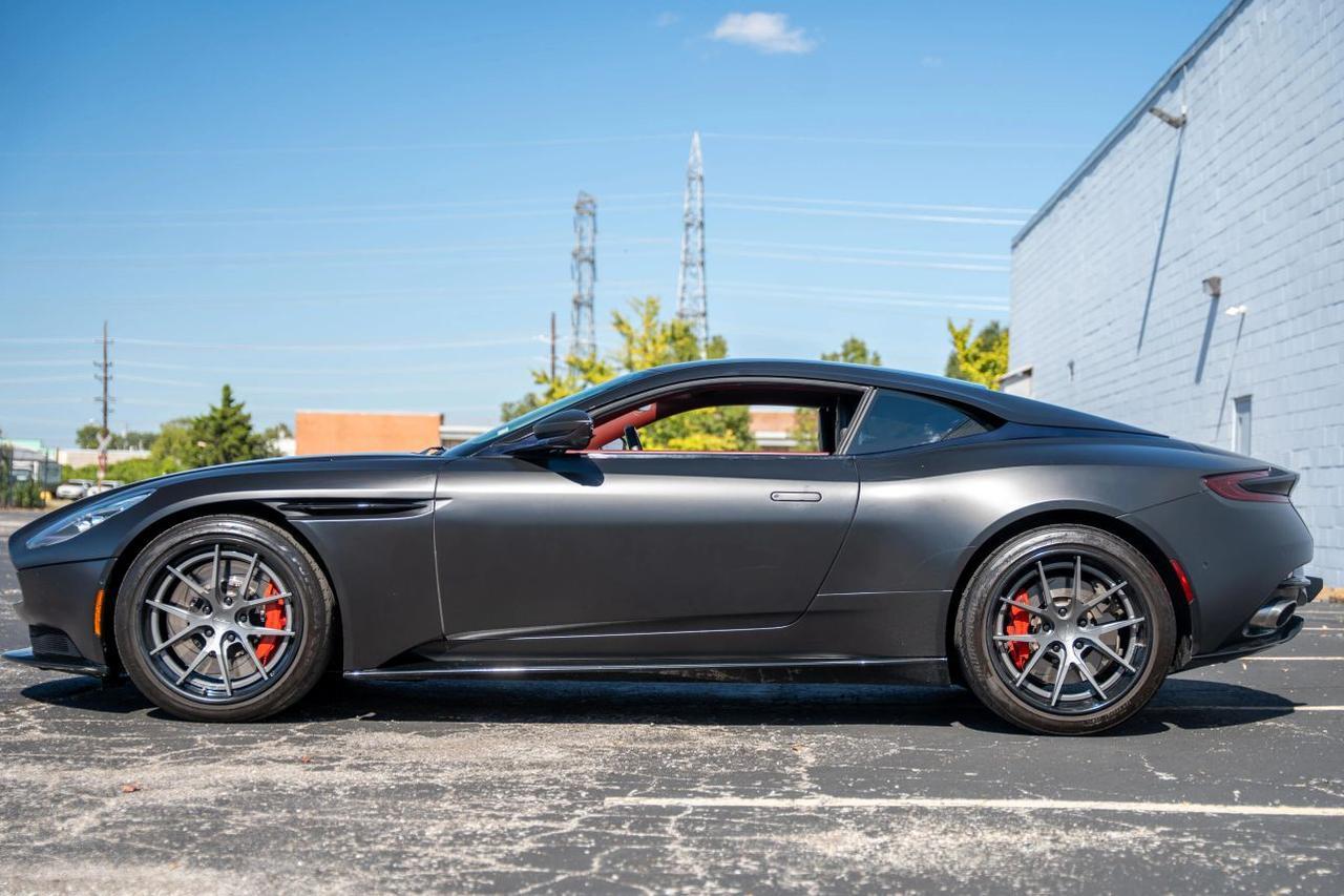 2017 Aston Martin DB11 Coupe 2D St. Louis MO