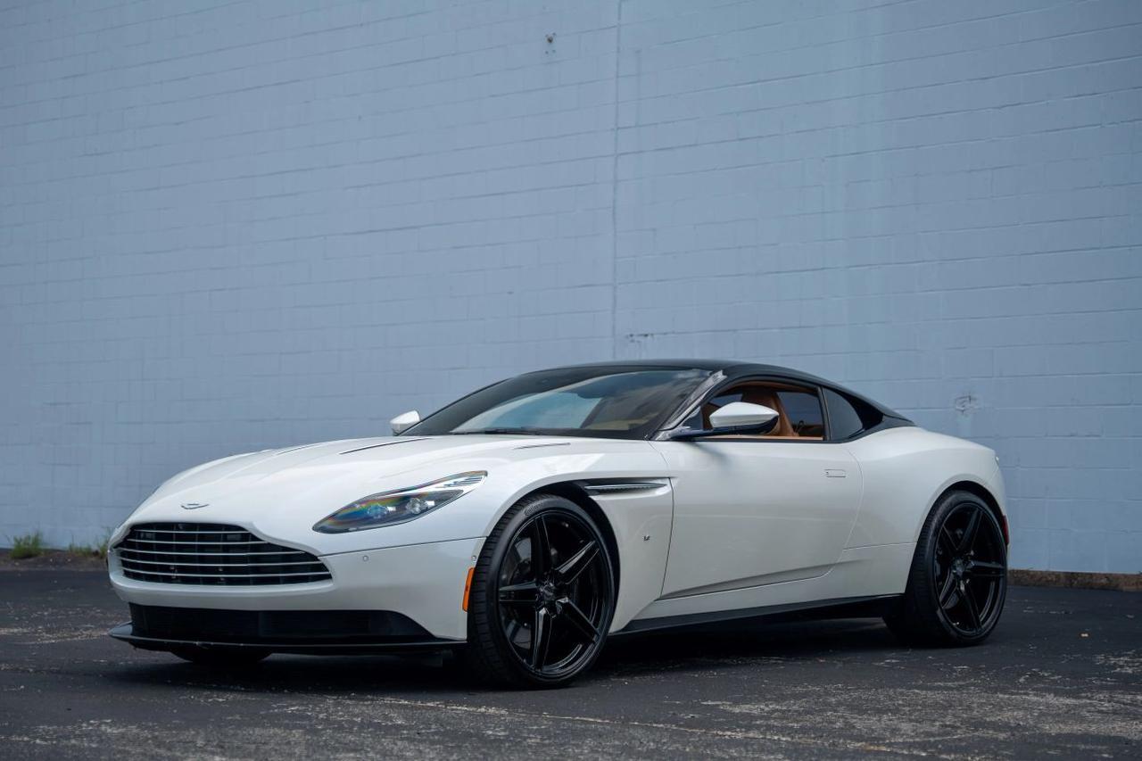 2017 Aston Martin DB11 Coupe 2D St. Louis MO