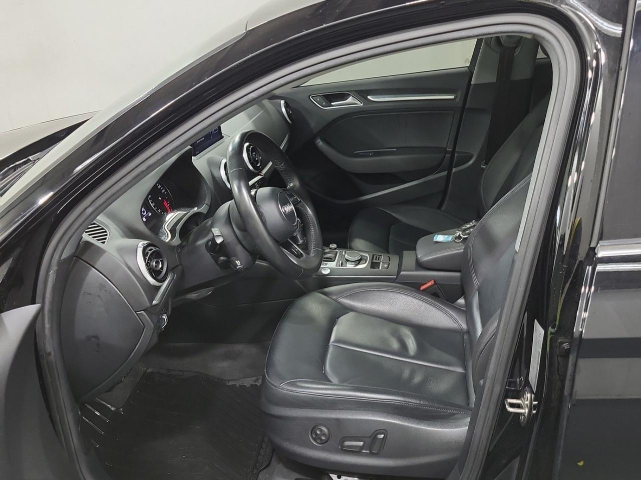 2017 Audi A3 2.0T Progressiv SUNROOF B.CAM XENON NOACCIDENT Toronto ON