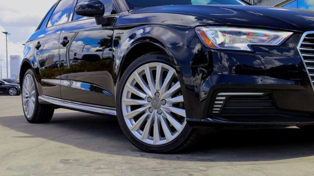 2017 Audi A3 Sportback e-tron Premium