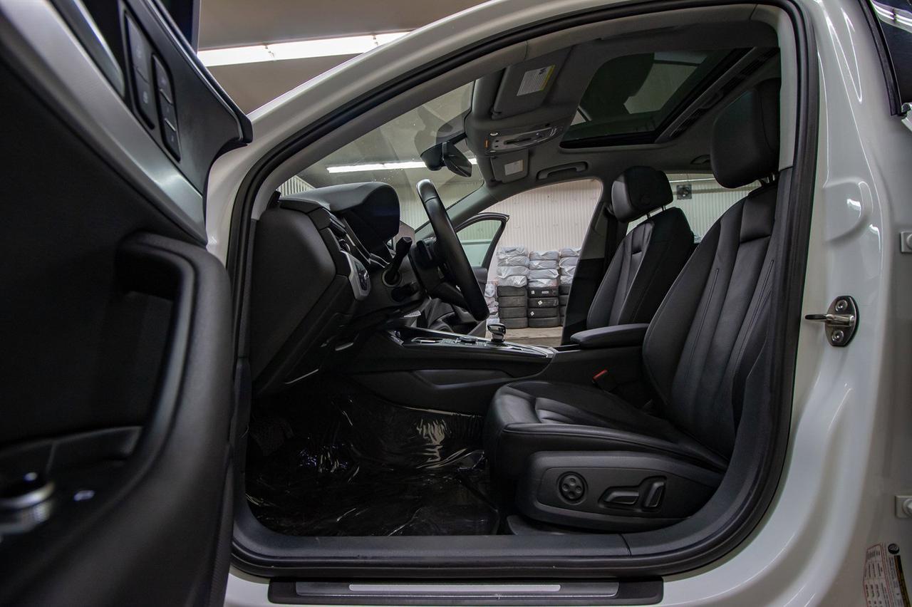 2017 Audi A4 2.0T Progressiv Quattro Leather Roof Nav Red Deer AB