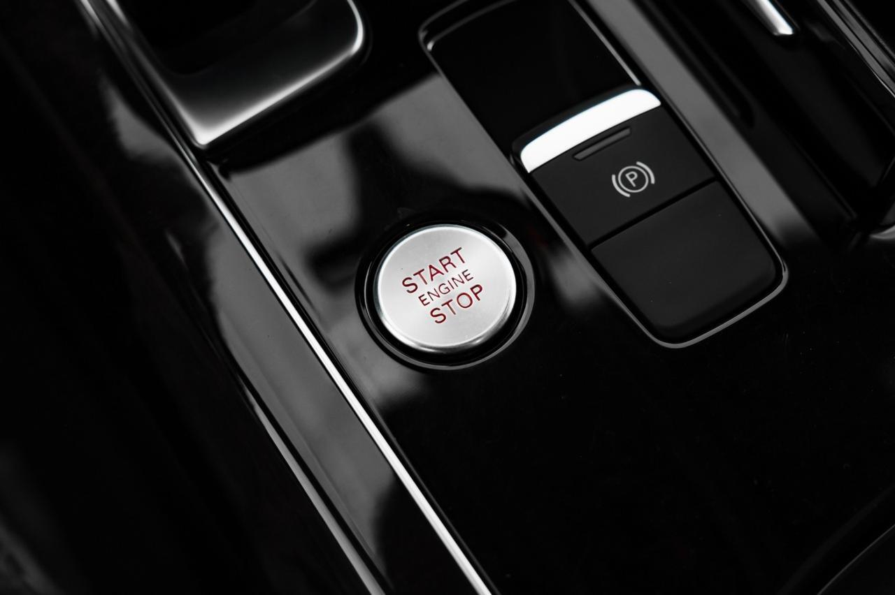 2017 Audi A8 L 3.0T QUATTRO DRIVER ASSIST PKG EXECUTIVE PKG HEADUP DISPLAY BLIN Carrollton TX