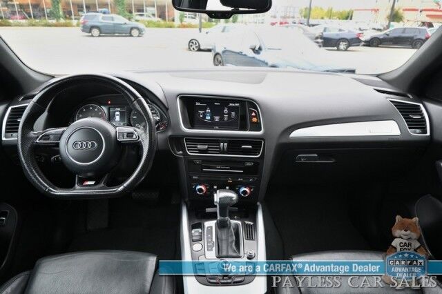 2017 Audi Q5 Premium Plus / AWD / Power & Heated Leather Seats / Navigation / Panoramic Sunroof / Bluetooth / Back Up Camera / Keyless Entry & Start / Cruise Control / Rear Parking Sensors / Power Liftgate / 27 MPG Anchorage AK