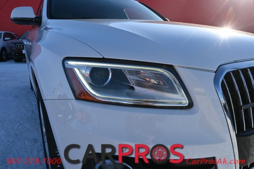 2017 Audi Q5 Premium Quattro AWD - Convenience Pkg - Navigation - Power & Heated Leather Seats - Keyless Entry w/ Push To Start - Panoramic Sunroof - Bluetooth - Backup Camera - 1-Owner Anchorage AK