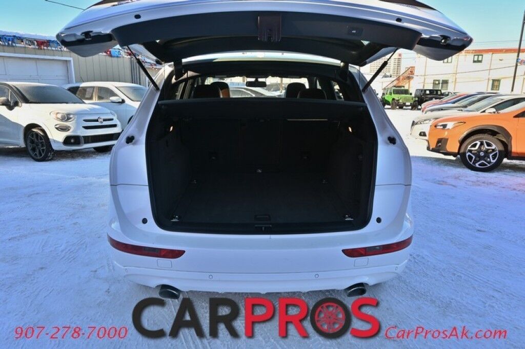 2017 Audi Q5 Premium Quattro AWD - Convenience Pkg - Navigation - Power & Heated Leather Seats - Keyless Entry w/ Push To Start - Panoramic Sunroof - Bluetooth - Backup Camera - 1-Owner Anchorage AK