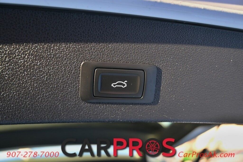 2017 Audi Q5 Premium Quattro AWD - Convenience Pkg - Navigation - Power & Heated Leather Seats - Keyless Entry w/ Push To Start - Panoramic Sunroof - Bluetooth - Backup Camera - 1-Owner Anchorage AK