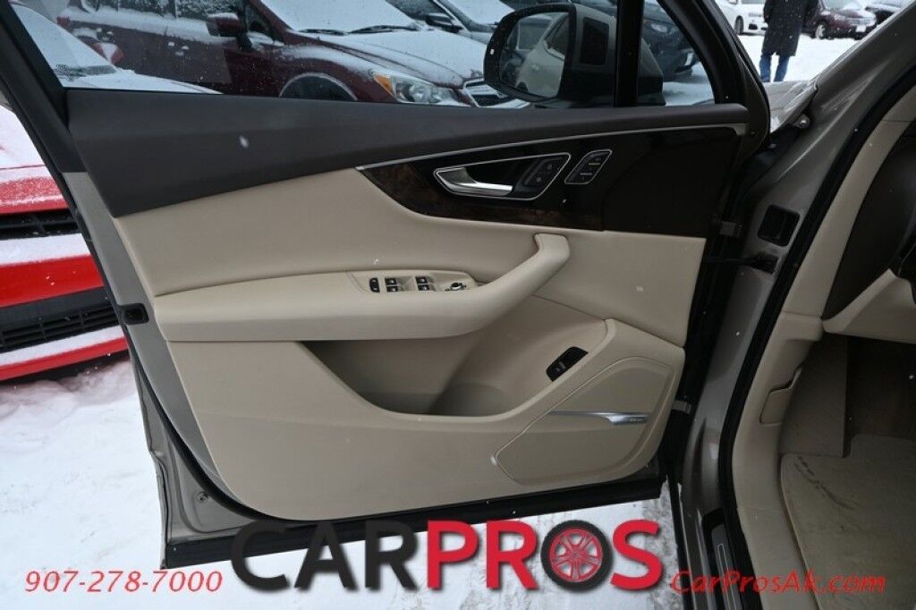 2017 Audi Q7 3.0T Quattro Prestige Supercharged - AWD - Heated & Cooled Front Leather Seats - Heated Steering Wheel - 2nd Row Heated Seats - 3rd Row - Seats 7 - HUD - 4 Zone Climate Control - Panoramic Moonroof - 3D Bose Surround System - NAV - Backup Camera Anchorage AK