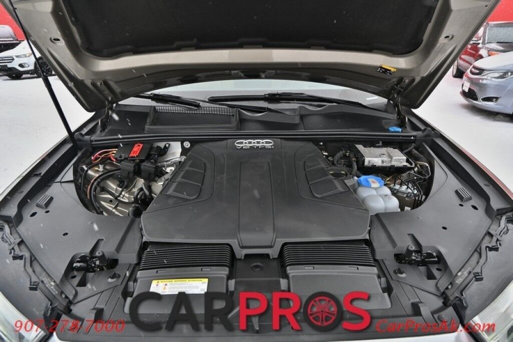 2017 Audi Q7 3.0T Quattro Prestige Supercharged - AWD - Heated & Cooled Front Leather Seats - Heated Steering Wheel - 2nd Row Heated Seats - 3rd Row - Seats 7 - HUD - 4 Zone Climate Control - Panoramic Moonroof - 3D Bose Surround System - NAV - Backup Camera Anchorage AK