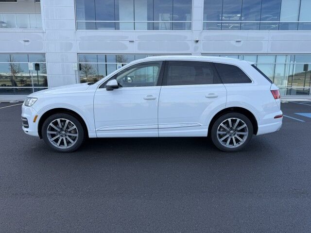 2017 Audi Q7 Premium Plus