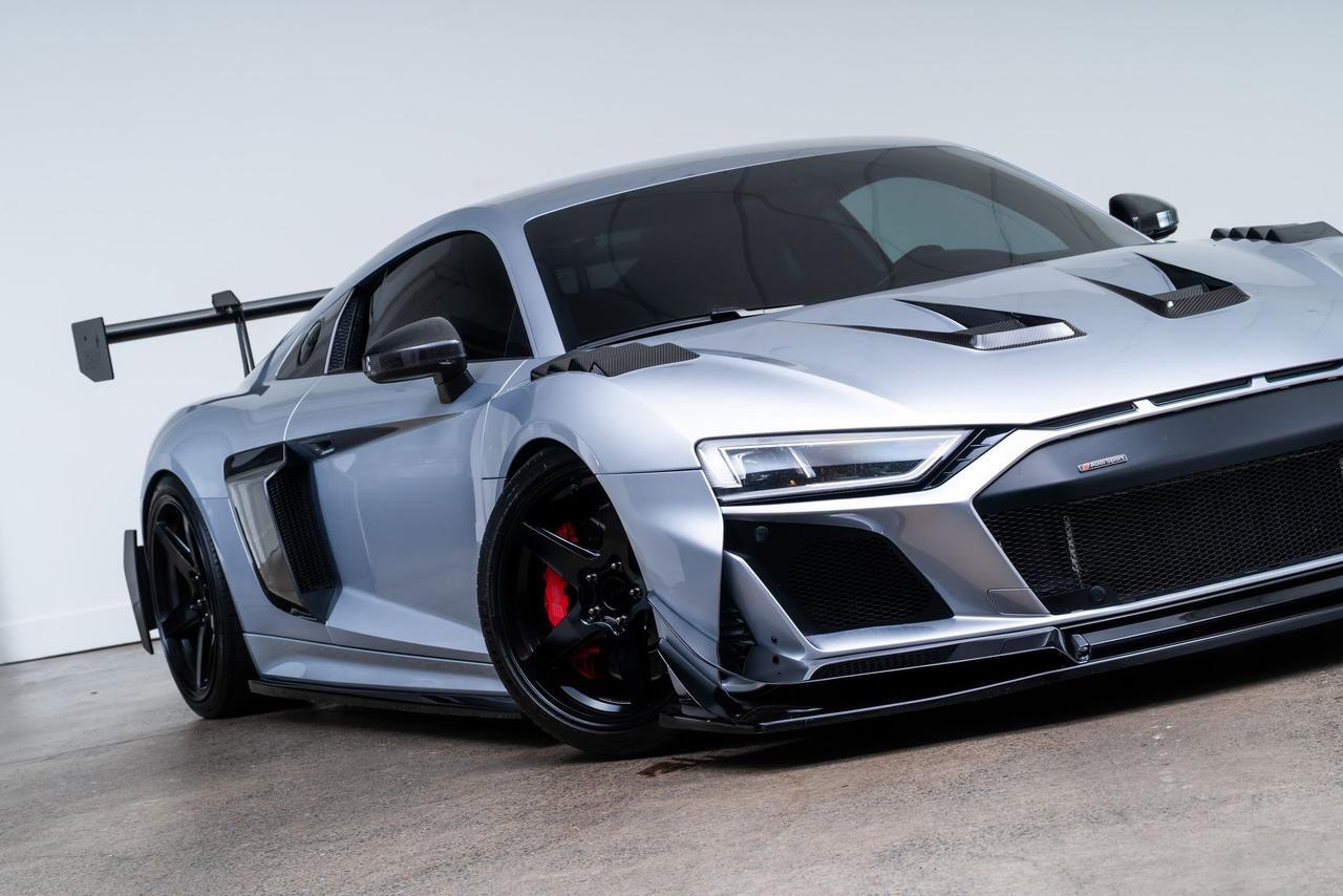 2017 Audi R8 5.2 Full OEM GT4 Aero Kit / Front Lift System Portland OR
