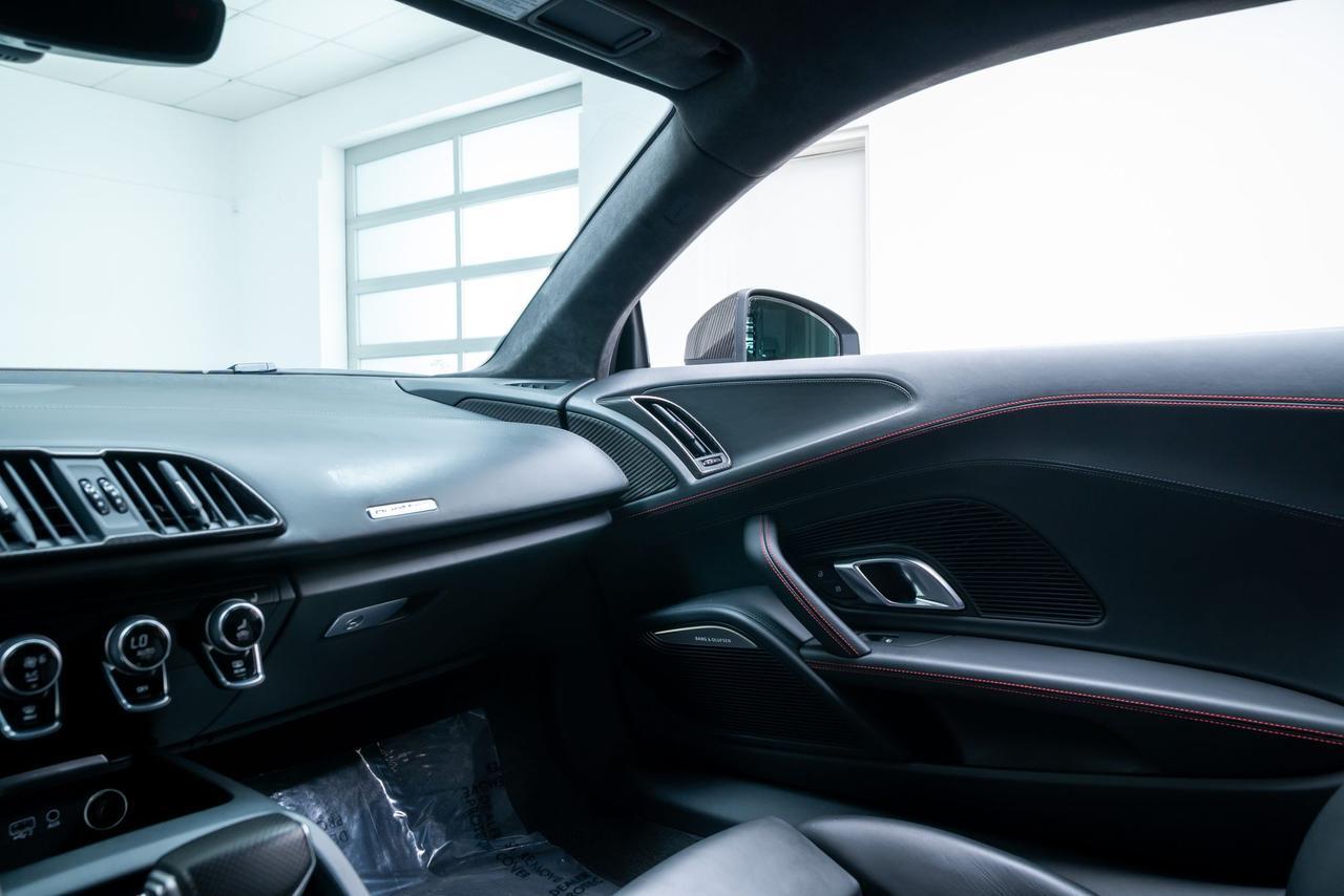 2017 Audi R8 5.2 Plus Diamond Stitch Leather Package Wheel Package Portland OR