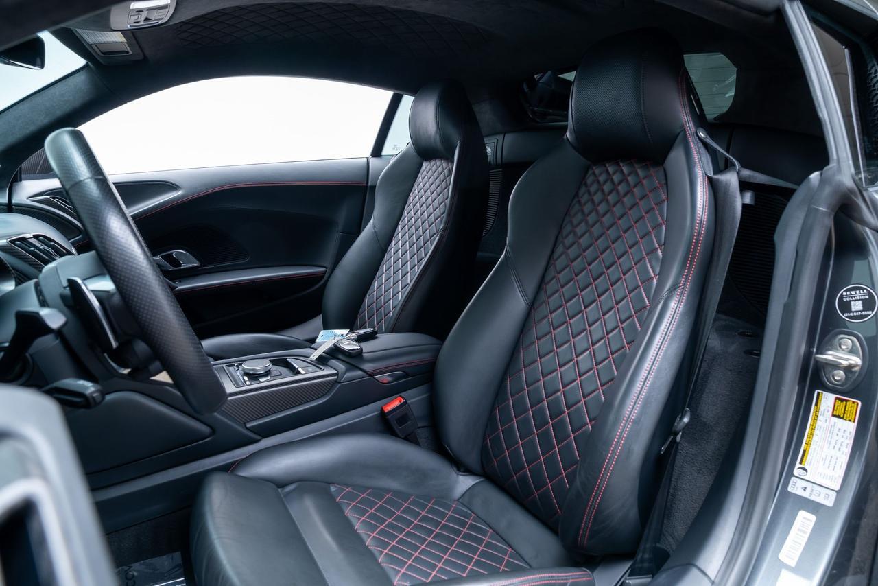 2017 Audi R8 5.2 Plus Diamond Stitch Leather Package Wheel Package Portland OR