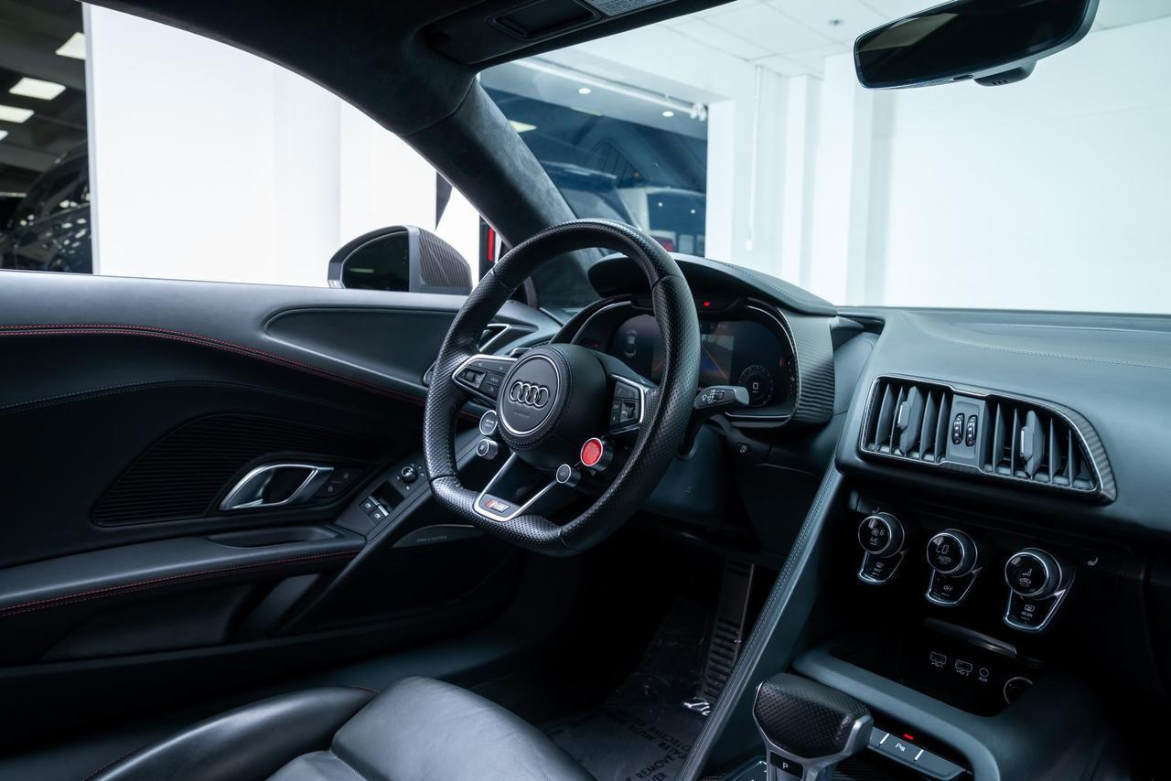 2017 Audi R8 5.2 Plus Diamond Stitch Leather Package Wheel Package Portland OR
