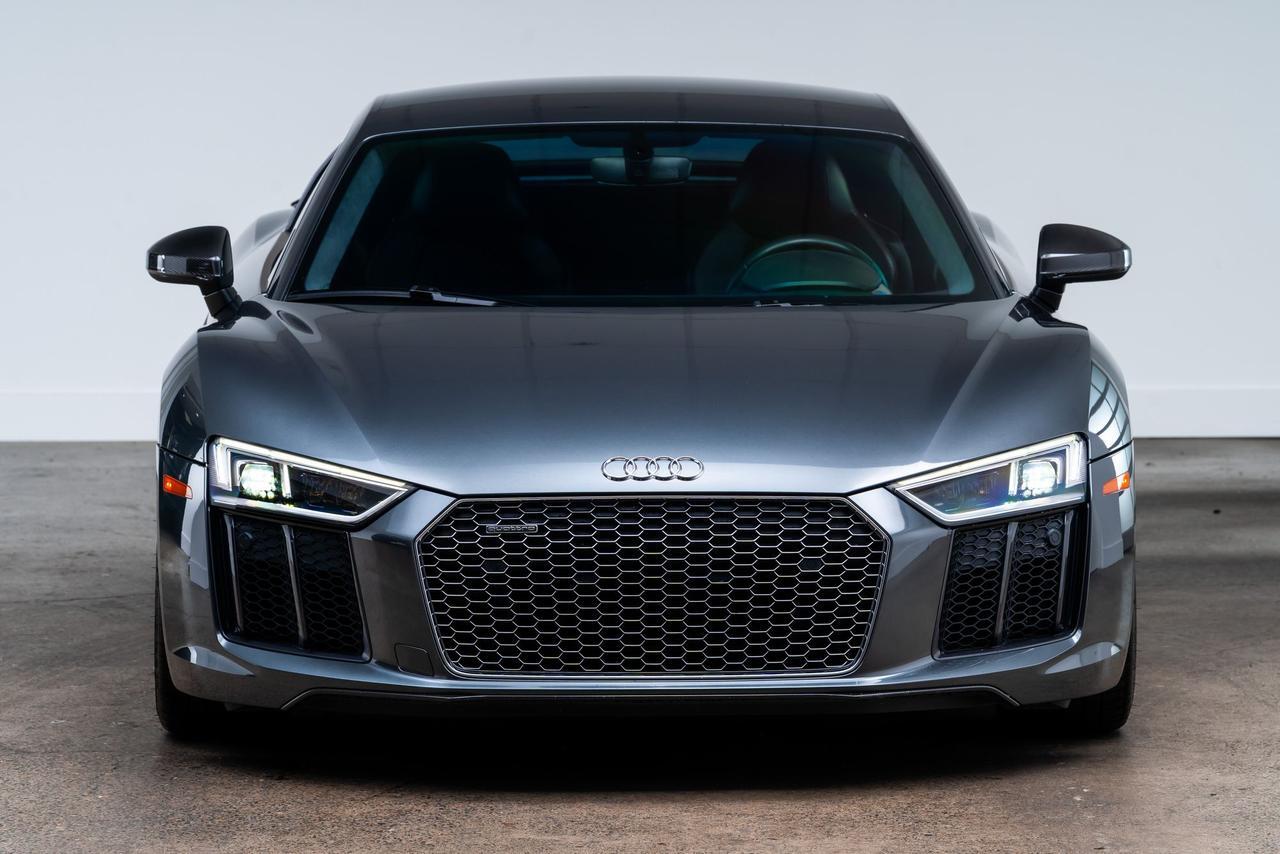 2017 Audi R8 5.2 Plus Diamond Stitch Leather Package Wheel Package Portland OR