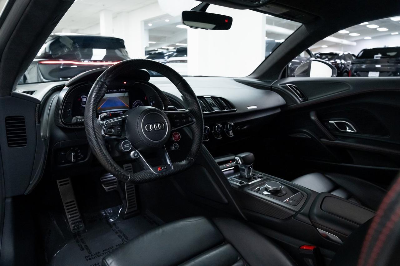 2017 Audi R8 5.2 Plus PPF Diamond Stitch Leather Dynamic Steering Portland OR