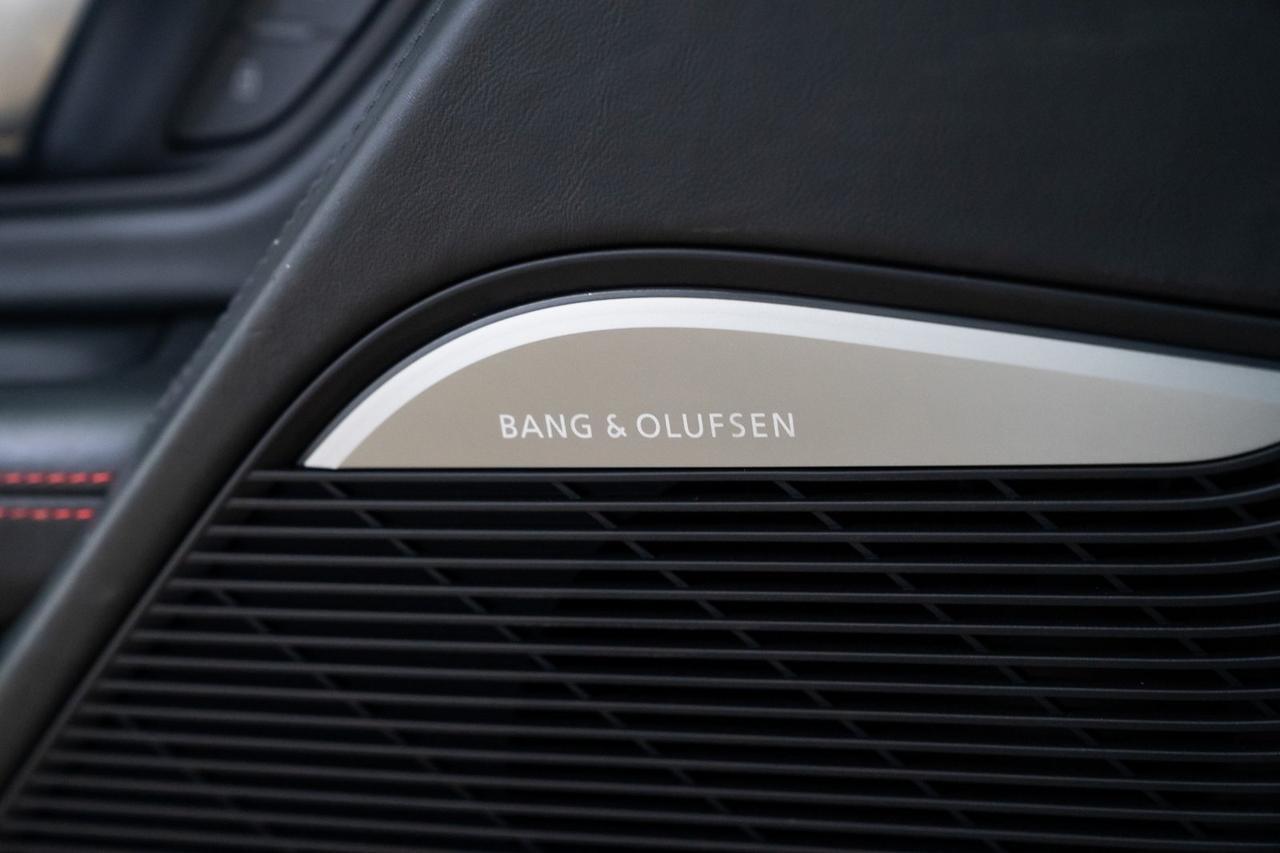 2017 Audi R8 5.2 Plus PPF Diamond Stitch Leather Dynamic Steering Portland OR