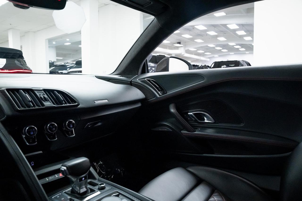 2017 Audi R8 5.2 Plus PPF Diamond Stitch Leather Dynamic Steering Portland OR