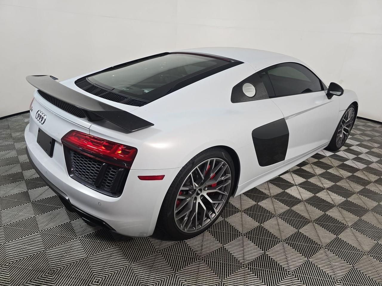 2017 Audi R8 5.2 Plus quattro Diamond Stitch Leather Dynamic Steering Portland OR