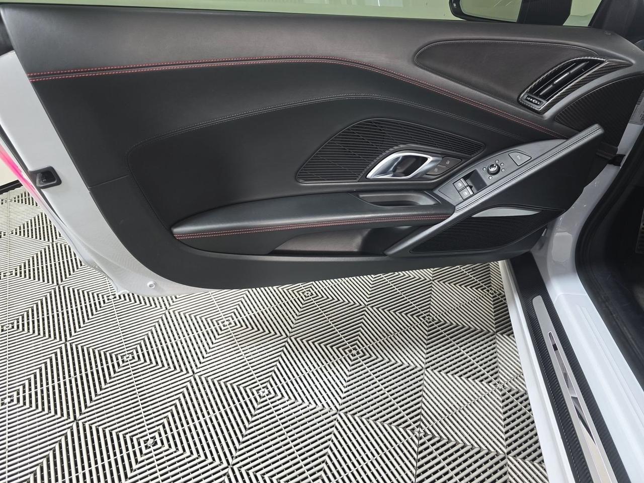 2017 Audi R8 5.2 Plus quattro Diamond Stitch Leather Dynamic Steering Portland OR