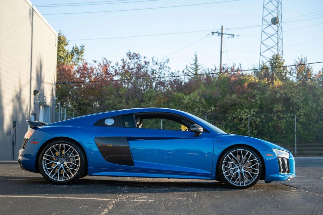 2017 Audi R8 V10 plus Coupe 2D St. Louis MO