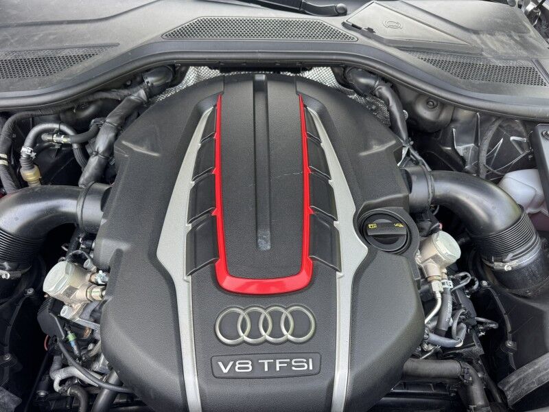 2017 Audi S8 plus