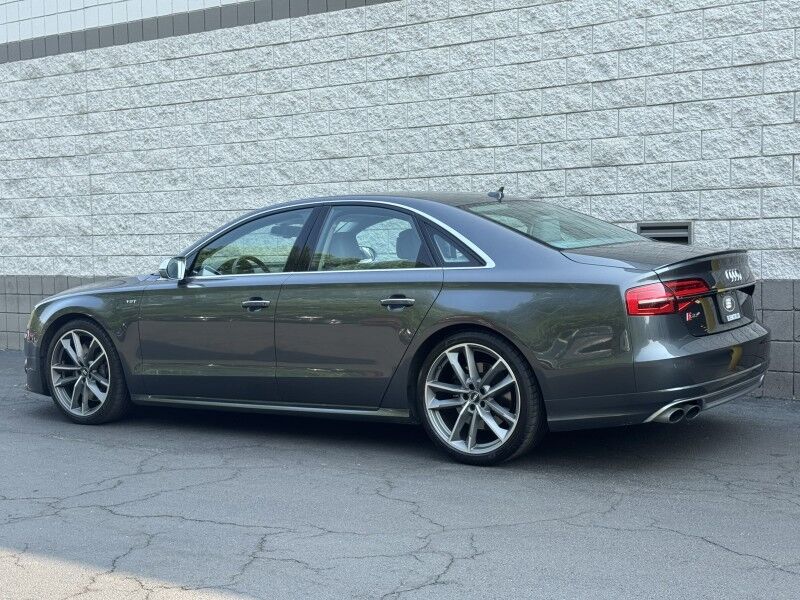 2017 Audi S8 plus