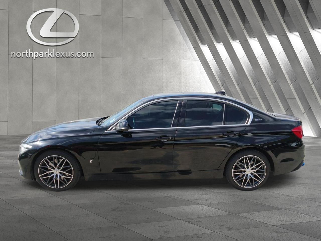 2017 BMW 3 Series 330e iPerformance