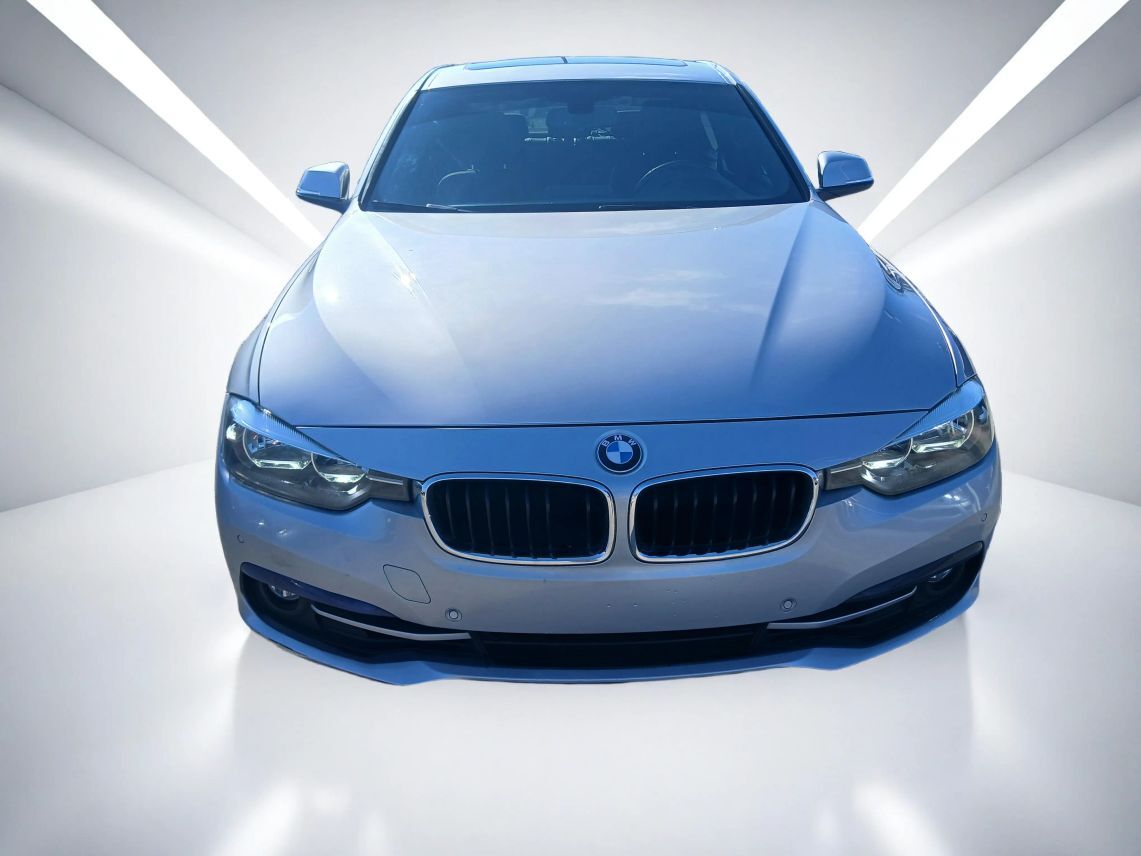 2017 BMW 3 Series 330i Sedan 4D