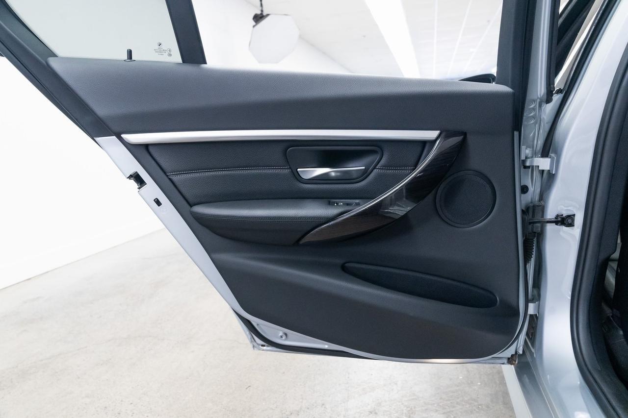 2017 BMW 3 Series 330i xDrive M Sport Package Premium Package Driver Assistance Portland OR