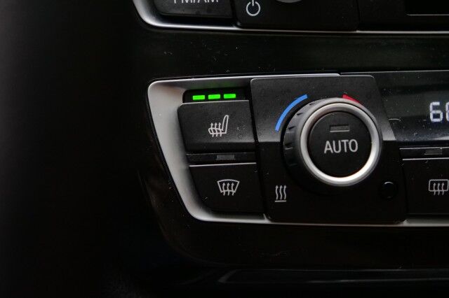 2017 BMW 330i xDrive Gran Turismo / Technology PKG / Cold Weather PKG! High Point NC