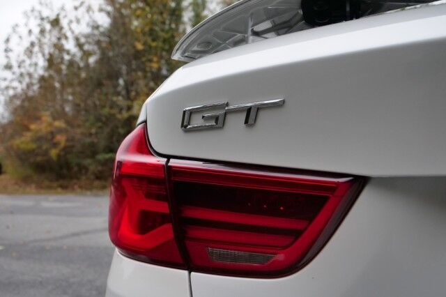 2017 BMW 330i xDrive Gran Turismo / Technology PKG / Cold Weather PKG! High Point NC