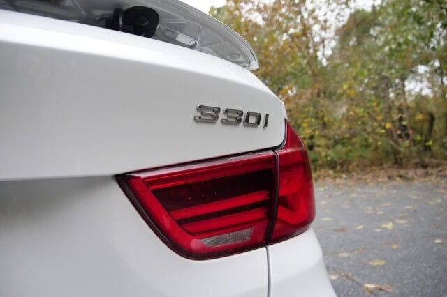 2017 BMW 330i xDrive Gran Turismo / Technology PKG / Cold Weather PKG! High Point NC