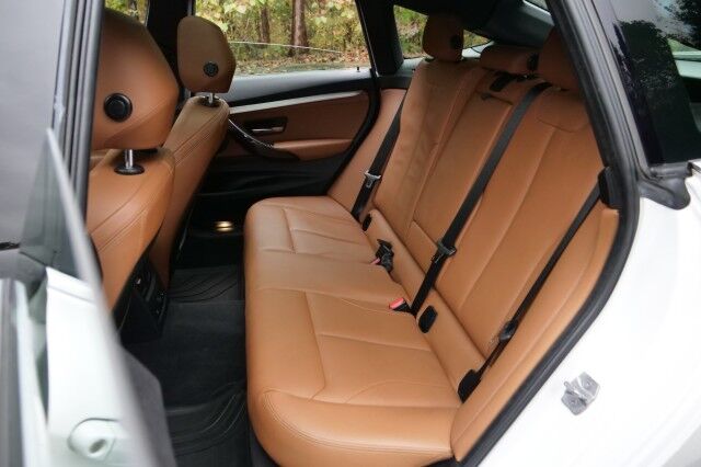 2017 BMW 330i xDrive Gran Turismo / Technology PKG / Cold Weather PKG! High Point NC