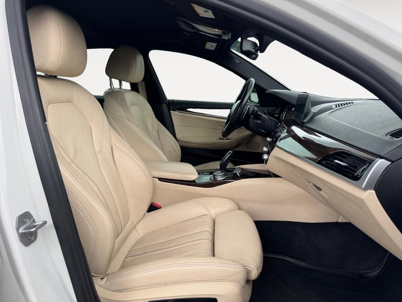 2017 BMW 5 Series 530i, BLUETOOTH, HEATED SEATS, MEMORY DRIVER SEAT, SUNROOF, KEYLESS ENTRY, KEYLESS START, NAVIGATION, DONT MISS OUT ON THIS SPACIOUS AND SPORT 5 SERIES- DRIVE HOME IN STYLE TODAY!!! Norfolk VA