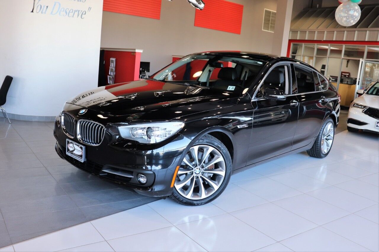2017 BMW 5 Series 535i xDrive Premium Luxury Driving Assistance Cold Weather Package Haman Kardon 19 light alloy Wheels Springfield NJ 2017 BMW 5 Series 535i xDrive Premium Luxury Driving Assistance Cold Weather Package Haman Kardon 19 light alloy Wheels Springfield NJ